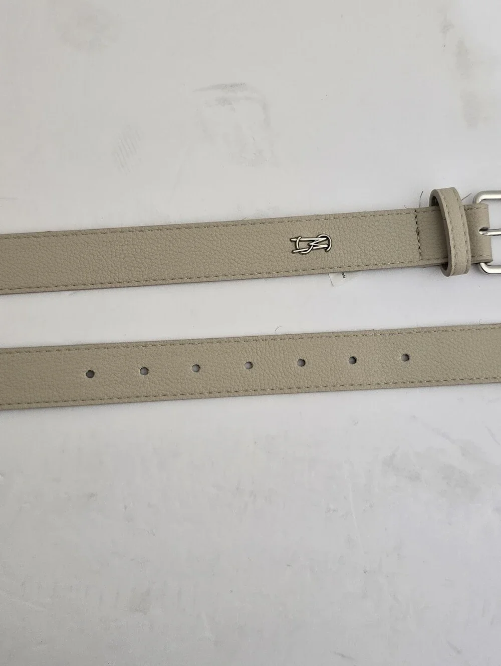 STEVE MADDEN size XL Faux Leather Fashion Logo‎ Belt Cream